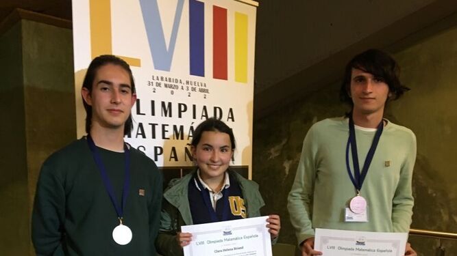Pablo Puerto, Clara Briand y Pablo Troyano son los alumnos sevillanos que han logrado la medalla en la Olimpiada Matemática Española.