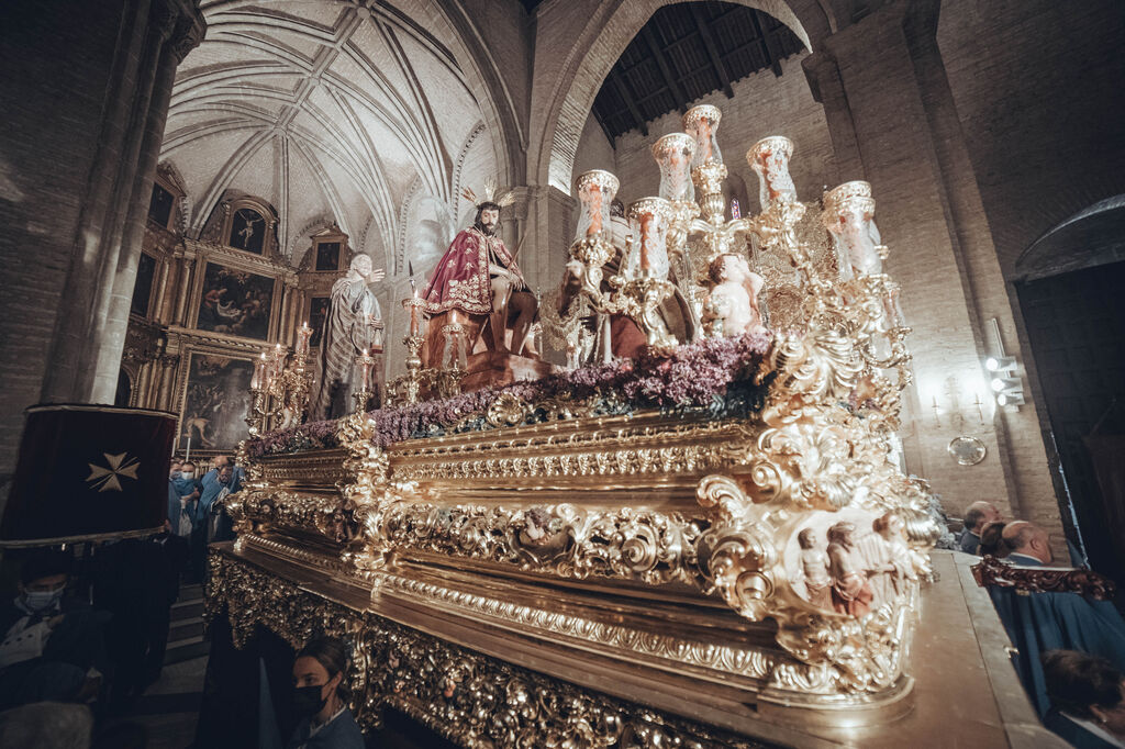 Fotos de San Esteban el Martes Santo en la Semana Santa de Sevilla