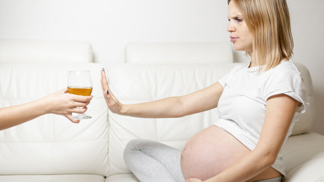 Beber poco alcohol afecta al desarrollo cerebral futuro del bebé
