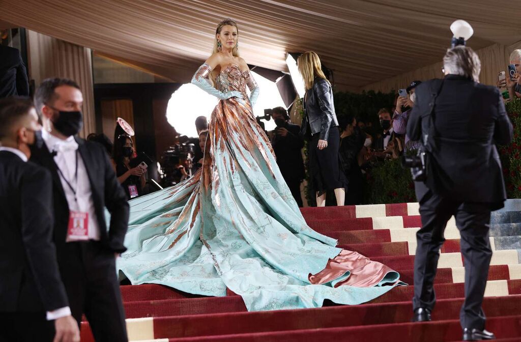 Emma Stone de Louis Vuitton - Las mejor vestidas de la gala MET