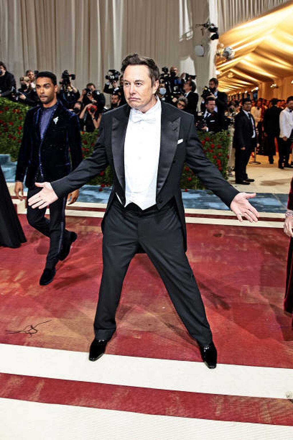 Elon Musk, nuevo due&ntilde;o de Twitter, un multimillonario sin complejos en su pose