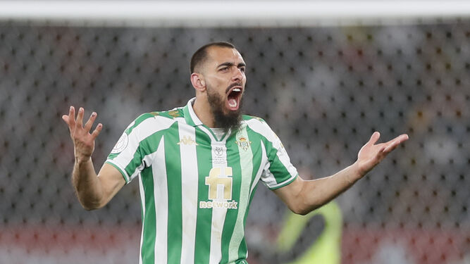 Borja Iglesias, en un momento de la final de Copa ante el Valencia.