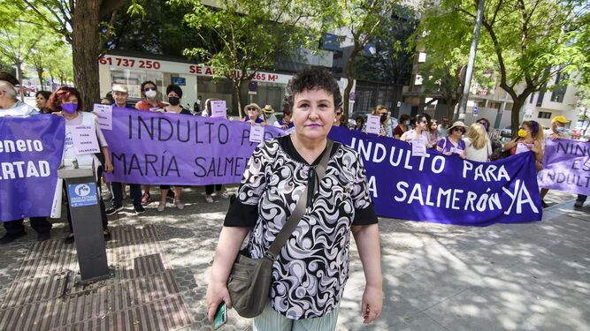 María Salmerón, este miércoles, en la puerta del juzgado.