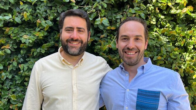 Carlos Pérez Fernández, director de tecnología, y José Antonio Pérez Moral, responsable general, fundadores de CoverManager