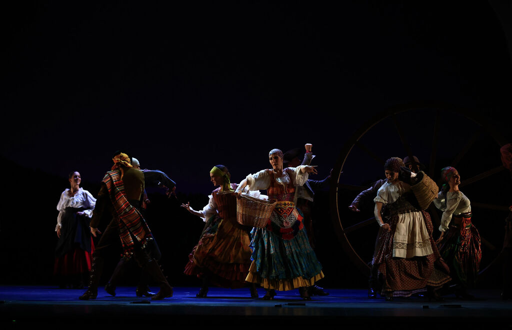 El Ballet Nacional de Espa&ntilde;a presenta 'La bella Otero', todas las im&aacute;genes del ensayo