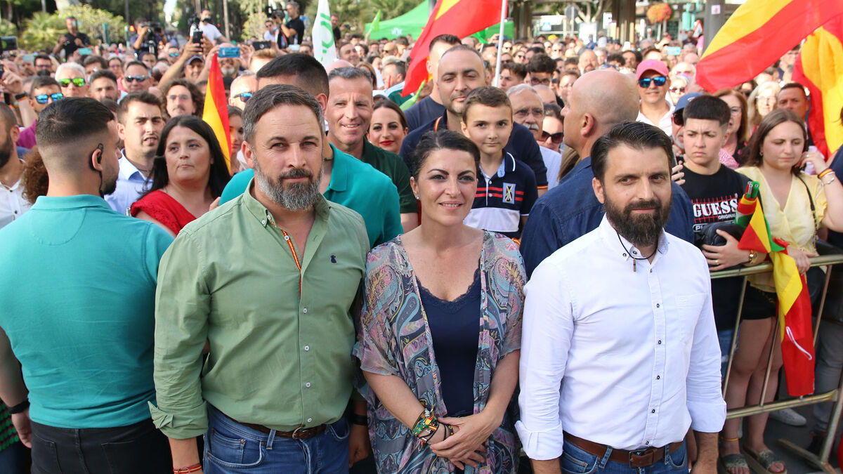 Los líderes nacional, regional y provincial de Vox en un acto celebrado a finales de mayo en Almería