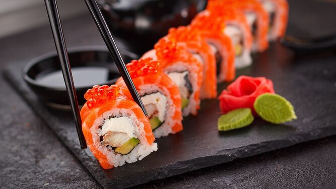 El consumo de sushi no está recomendado para embarazadas.