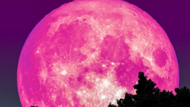 Luna de Fresa: Rituales para atraer el amor y la suerte en la primera superluna de 2022.