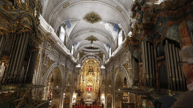 Patrimonio aprueba la restauración de los frescos de Lucas Valdés de la Parroquia de la Magdalena de Sevilla.