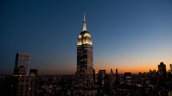 El Empire State Building iluminado