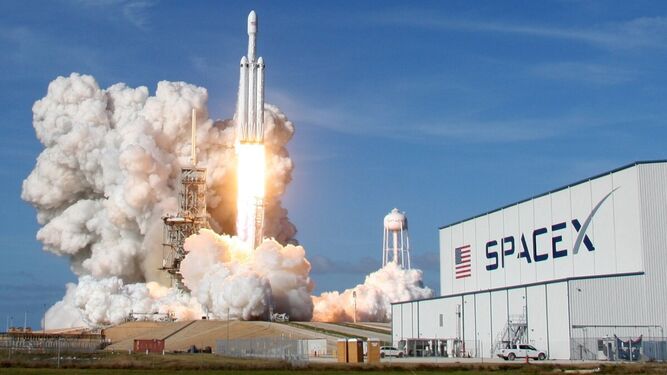 SpaceX lanza un satélite de comunicaciones para el operador Globalstar de EEUU