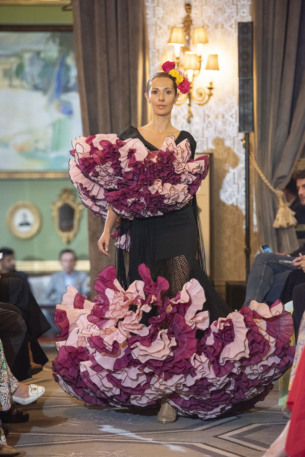 El desfile de moda flamenca SIMOF Madrid, en im&aacute;genes