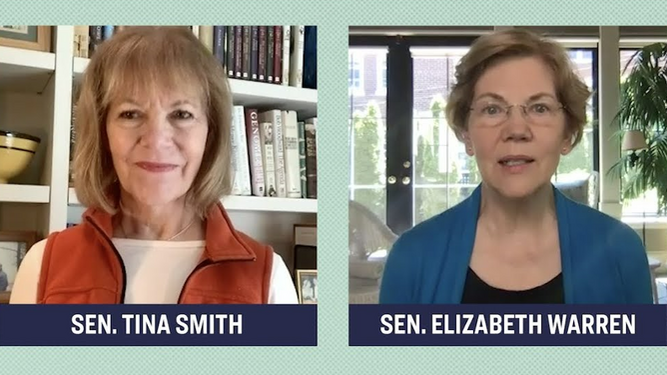 Las senadoras demócratas Elizabeth Warren y Tina Smith