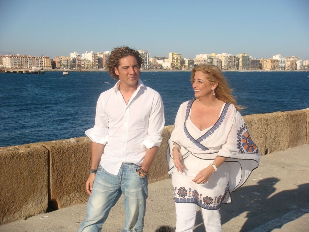 Con David Bisbal en el programa 'De lujo' en el a&ntilde;o 2010