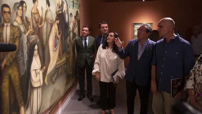 Un momento de la inauguración de la exposición que alberga la sede de la Fundación Cajasol.