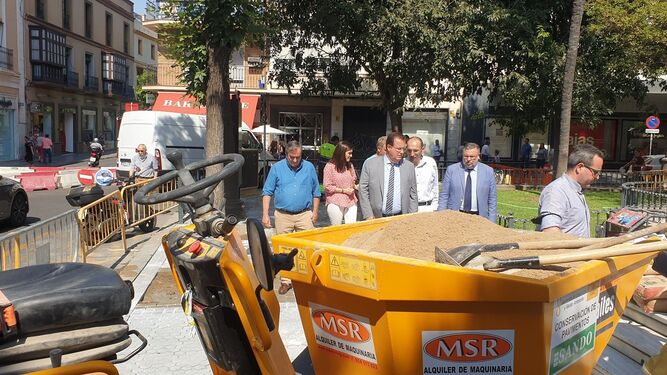 Arrancan las obras de mejora la Plaza del Duque dentro del Plan de microactuaciones en barrios