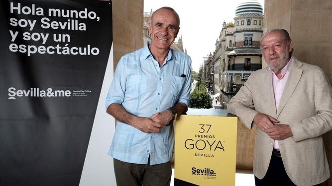 Reunión entre el alcalde de Sevilla y el presidente de la Diputación acerca de la organización de los Premios Goya de Cine.