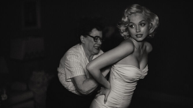 Ana de Armas, caracterizada como Marilyn Monroe en 'Blonde'.