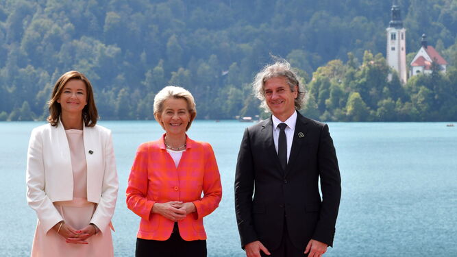 La presidenta de la Comisión Europea, Ursula Von der Leyen, en Bled (Eslovenia)
