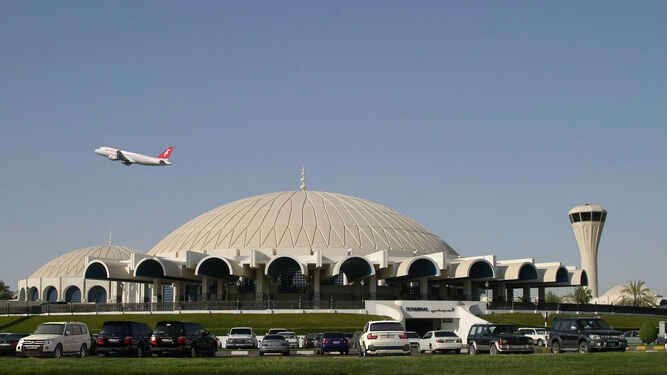 Aeropuerto Internacional de Sharjah en Emiratos Árabes.