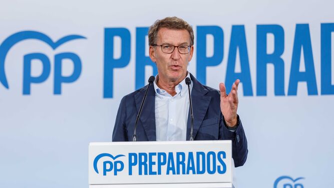 El presidente del PP, Alberto Núñez Feijóo, ayer en Segovia.
