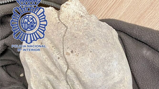 La Policía recupera una escultura de gran valor sustraída de un yacimiento arqueológico en Osuna
