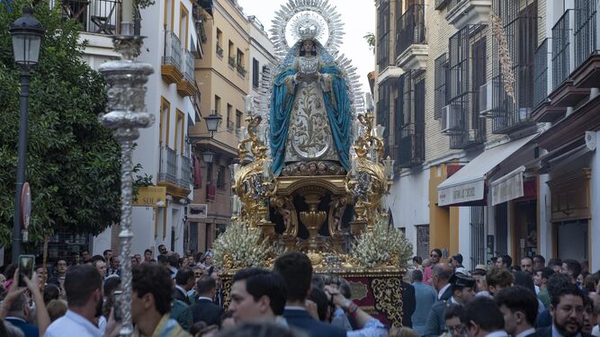 La procesión de la Virgen de la Encarnación de la Cena celebrada este domingo.