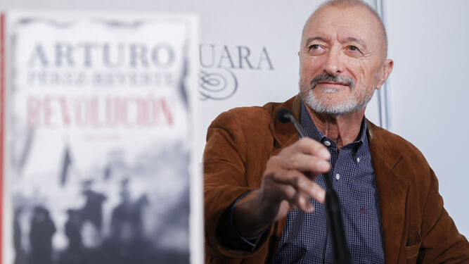 El escritor Arturo Pérez-Reverte.