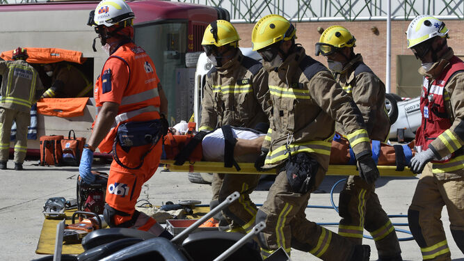 34 de las plazas de la Diputación de Sevilla buscan cubrir puestos de bomberos.