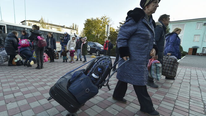 Evacuados de Jerson llegan a Crimea.