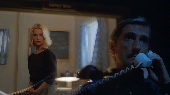 Kinski y Harry Dean Stanton en otra imagen de 'París, Texas'.