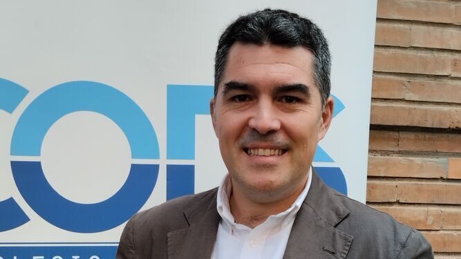 Rafael Flores, nuevo presidente del Colegio Oficial de Dentistas de Sevilla