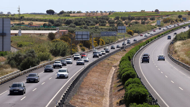 Circulación del tráfico en la autovía A-49 entre Sevilla y Huelva.
