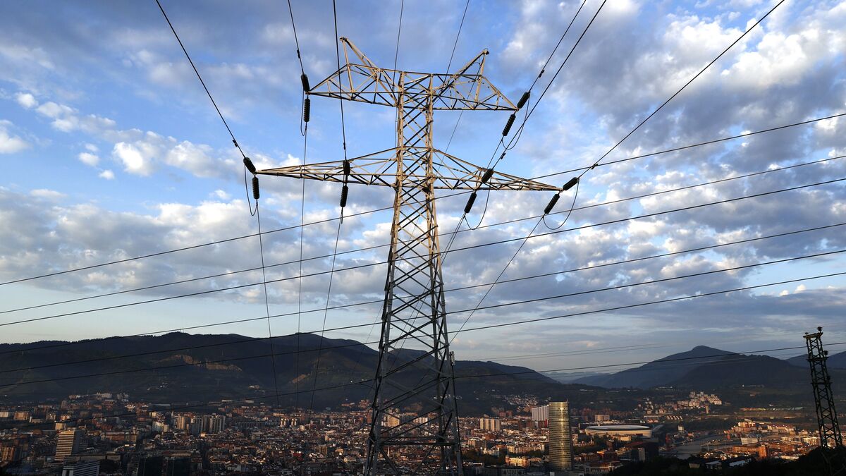 Il prezzo dell’elettricità rifiuta, come minimo, l’anno più costoso della sua storia