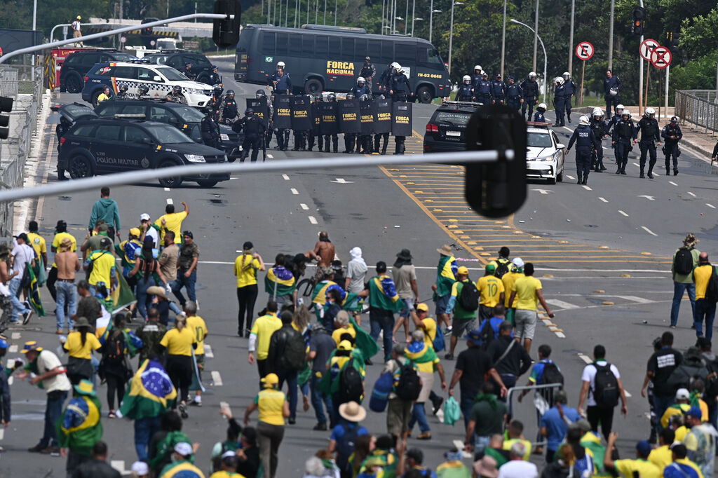 Las fotos del asalto de los partidarios de Bolsonaro en Brasil