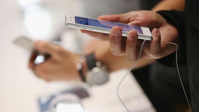 Los móviles reacondicionados resisten la caída de los nuevos y crecen un 5%  en 2022