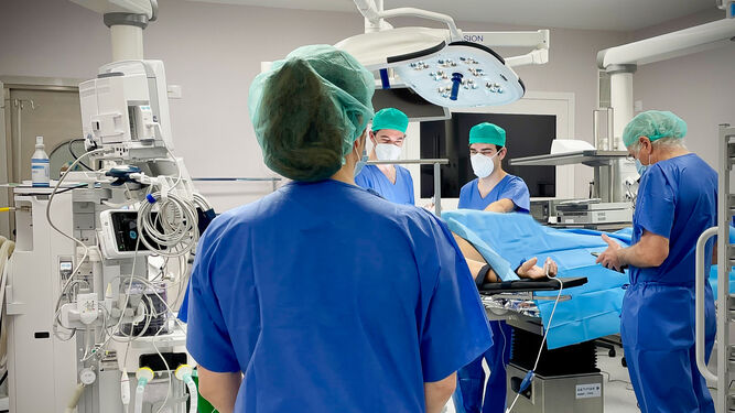 Primer paciente intervenido quirúrgicamente en los quirófanos del Hospital Militar.