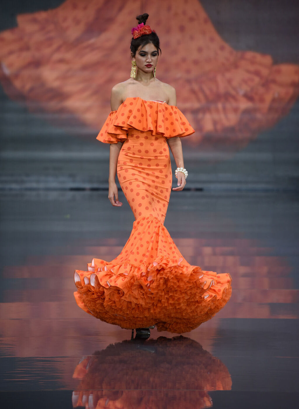 Vestido de Flamenca Outlet. Mod. Serrana. Talla 36, Trajes de flamenca  2022-2023. Moda Flamenca
