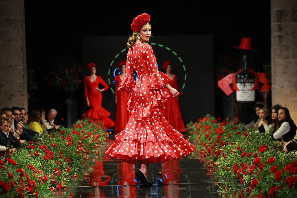 Los trajes de flamenca m&aacute;s bonitos de la Pasarela Flamenca Jerez 2023, todas las fotos