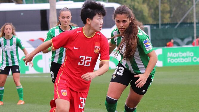 Partido amistoso entre el Betis Féminas y la selección de China en Marbella.