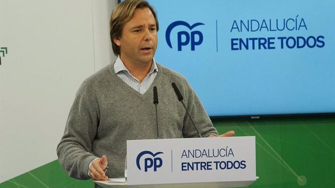 Antonio Repullo en la sede del PP esta mañana.