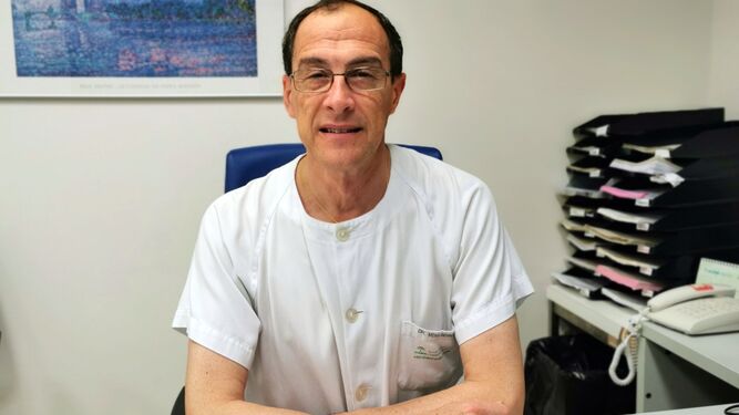 El doctor Ricardo Mena-Bernal Escobar.