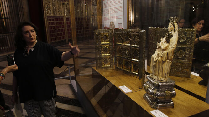 Una de las muestras celebradas en el trascoro de la Catedral de Sevilla, en este caso, dedicada a Alfonso X.