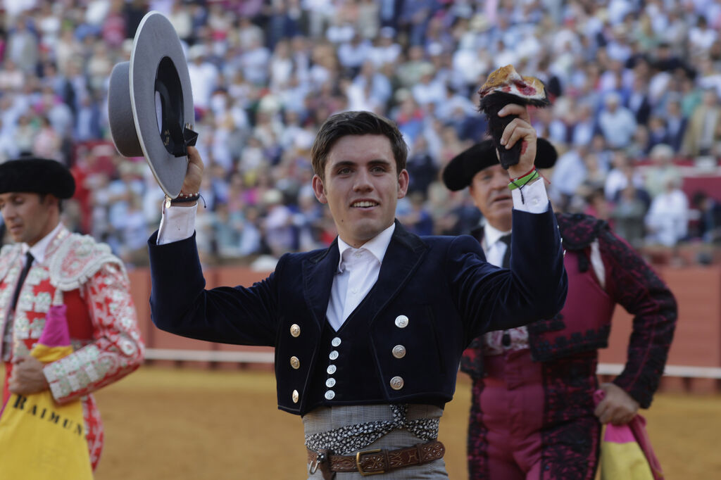 Im&aacute;genes de la corrida de rejones en la Maestranza de Sevilla