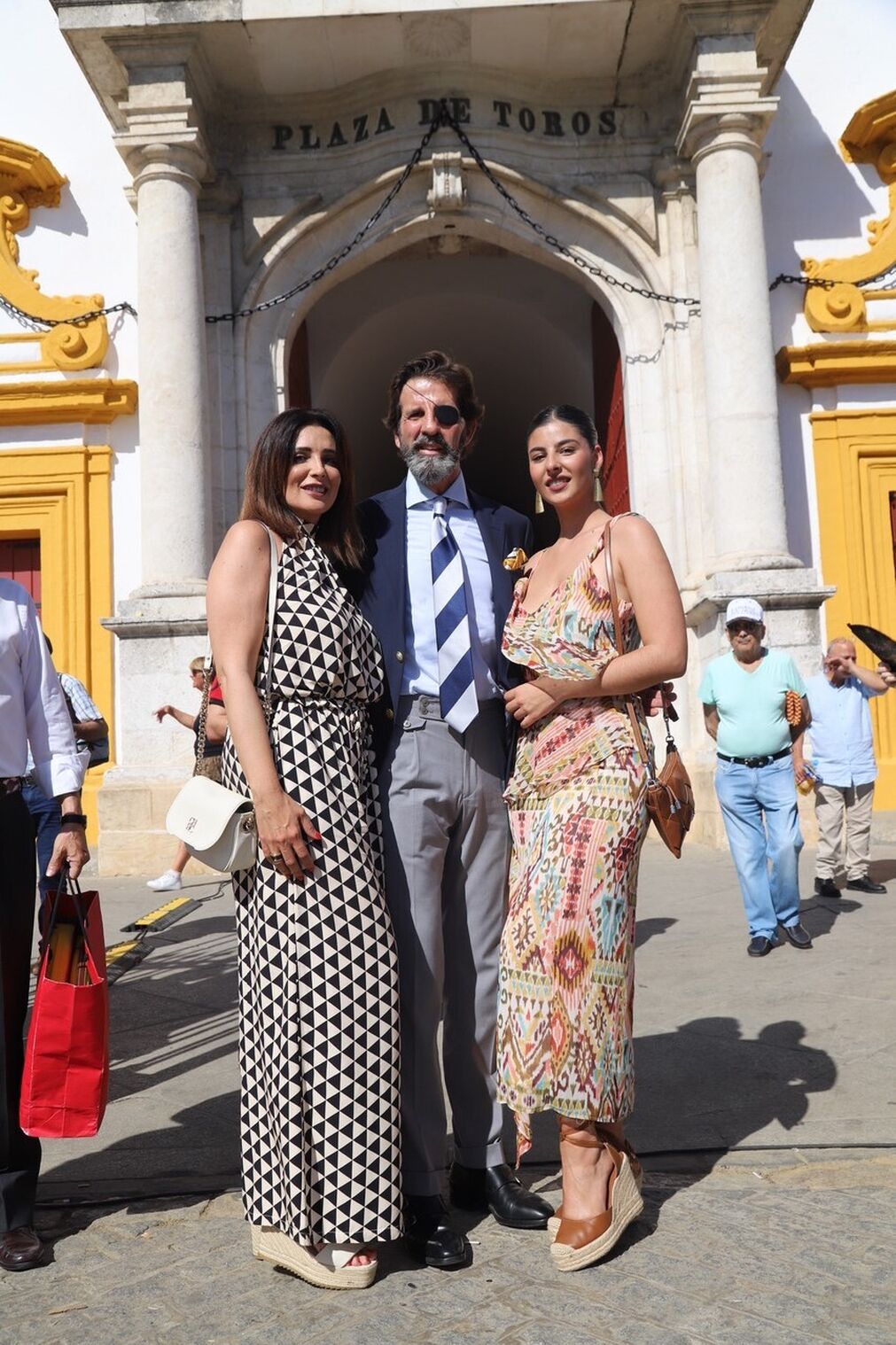 Juan Jos&eacute; Padilla con su hija Paloma y su esposa, Lidia Cabello