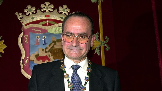 Toma de posesión como alcalde de Francisco de la Torre, en sustitución de Celia Villalobos.