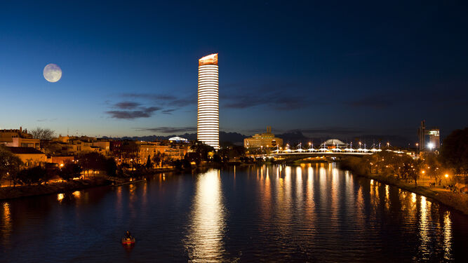 Torre Sevilla estrena servicio de alquiler de vehículos con Enterprise Holding