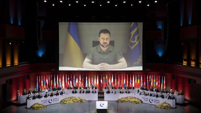 El presidente ucraniano, Volodimir Zelenski, interviene ante el Consejo de Europa.
