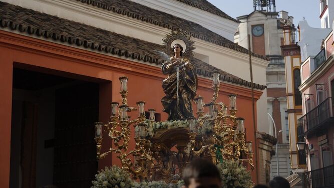 La imagen de Santa Lucía en su anual procesión del mes de octubre