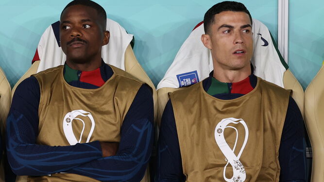 William Carvalho y Cristiano Ronaldo, durante el Mundial de Qatar con la selección portuguesa.